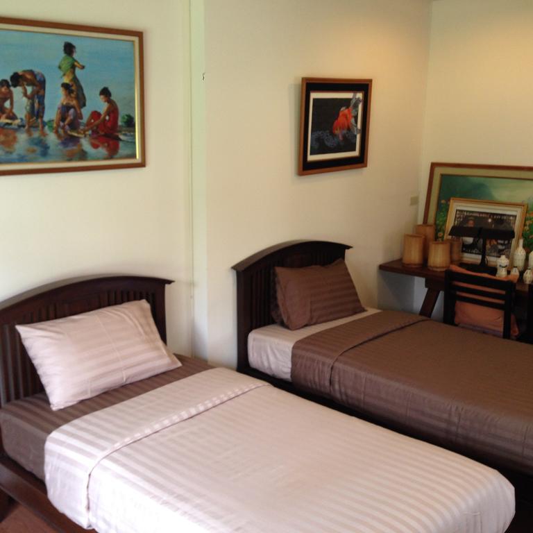 Baan Klang Vieng Hotel Chiang Mai Exterior foto